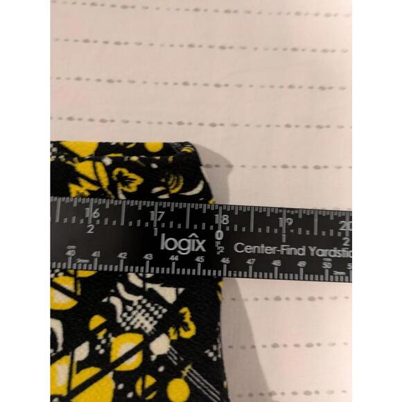 Lularoe Cassie Pencil Skirt - Black Yellow Floral - Size 2XL 36x26 Stretch - Picture 6 of 9